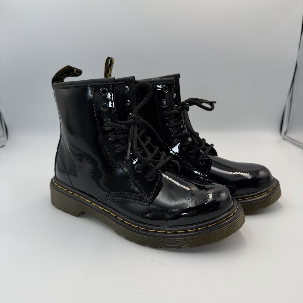 NWOB Doc Martens US Size 2 Black Patent Leather Boots Youth Kids - Picture 2 of 8